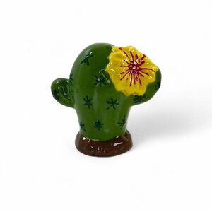 Ceramic Southwest Cactus Figurine Decor Green Yellow Flower 4.5" Desk Shelf